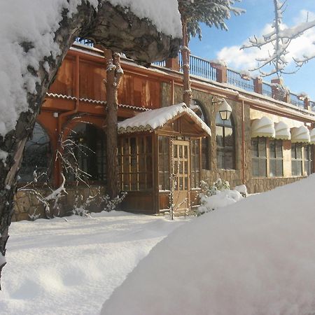 Hospedium Hostal Almanzor Navarredonda de Gredos Buitenkant foto