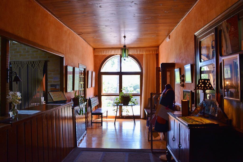Hospedium Hostal Almanzor Navarredonda de Gredos Buitenkant foto