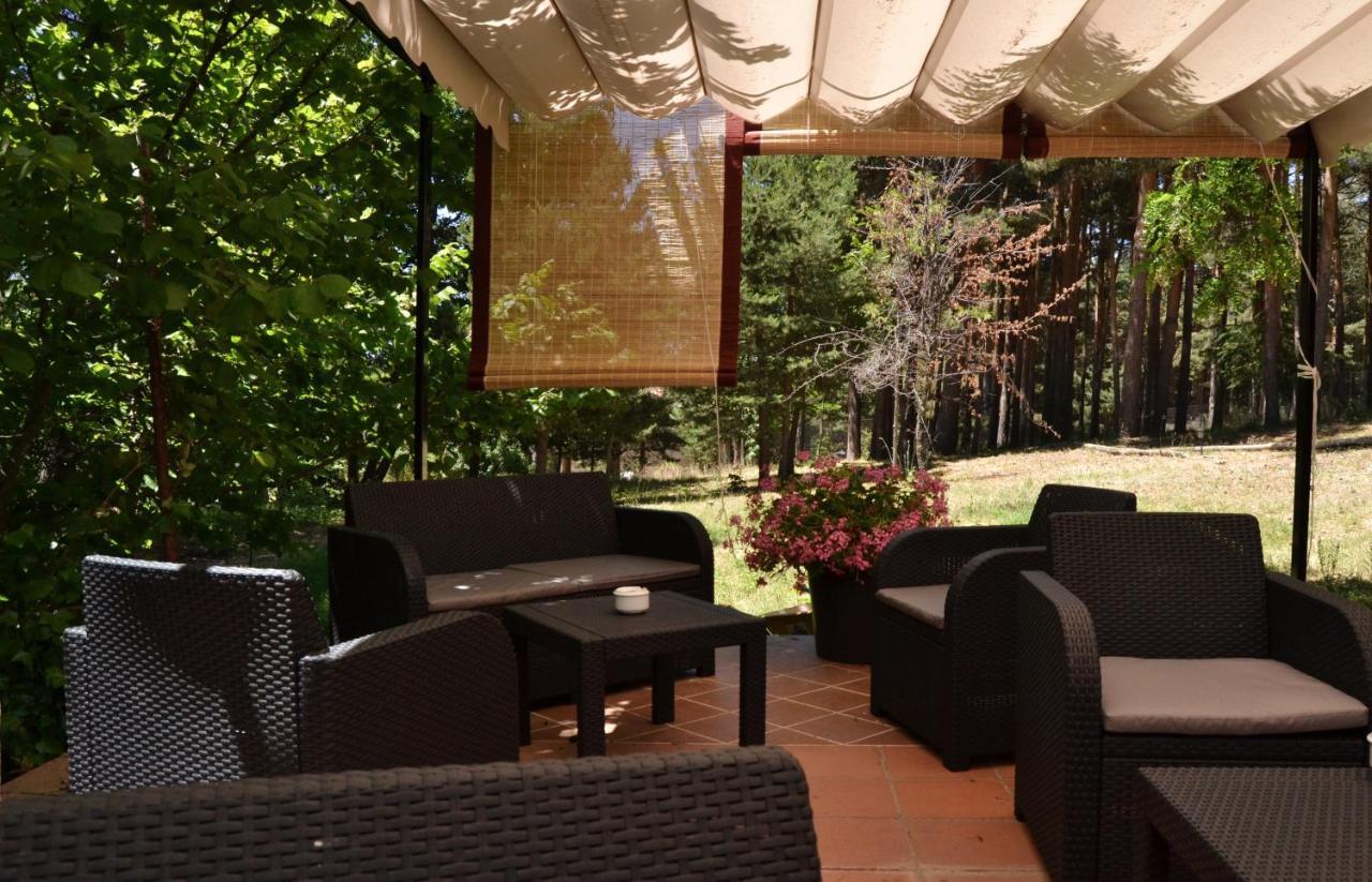 Hospedium Hostal Almanzor Navarredonda de Gredos Buitenkant foto