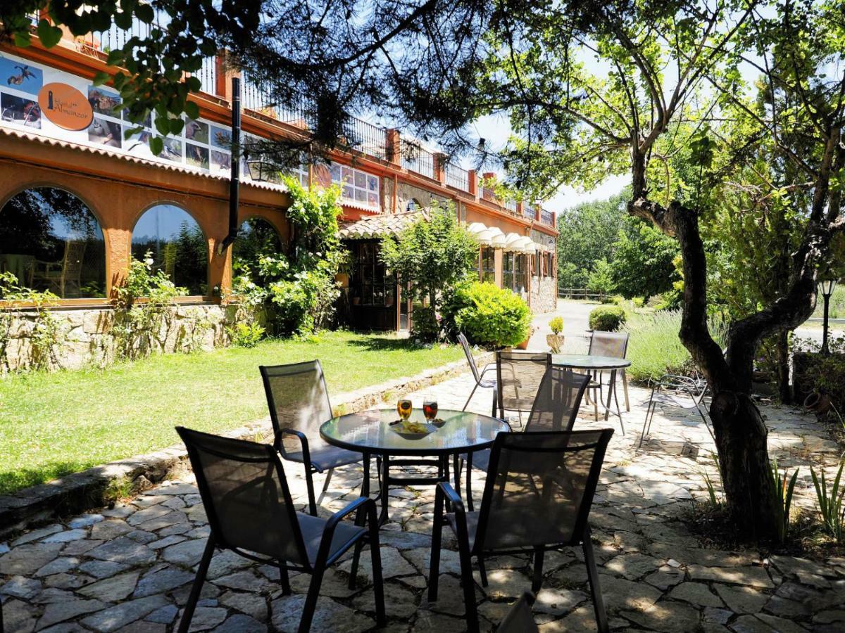 Hospedium Hostal Almanzor Navarredonda de Gredos Buitenkant foto