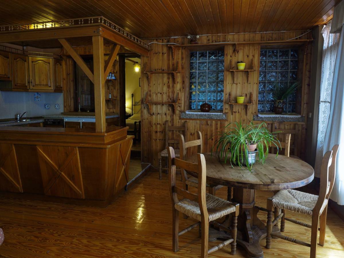 Hospedium Hostal Almanzor Navarredonda de Gredos Buitenkant foto